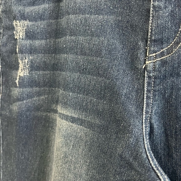 CG Women’s NEW Distressed stretch Jeans Size 16 - Picture 2 of 13